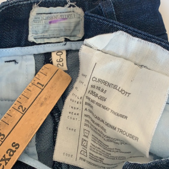Current/Elliott Mid Rise Neat Trouser jean 26 - Picture 7 of 12